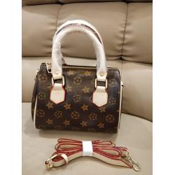 DESIGNER BAG WITH BELT Pre29A